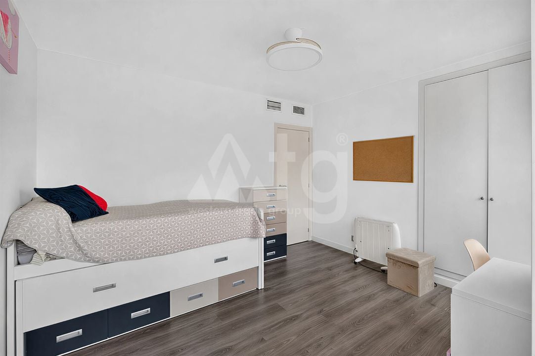 4 bedroom Penthouse in Alicante - CBE154240 - Photo - 25