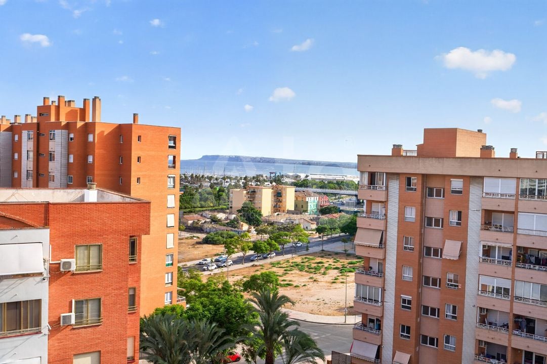 4 bedroom Penthouse in Alicante - CBE154240 - Photo - 36