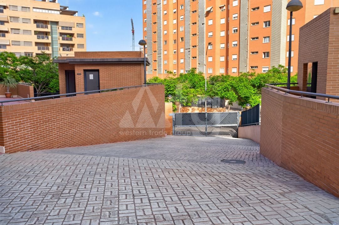 4 bedroom Penthouse in Alicante - CBE154240 - Photo - 40