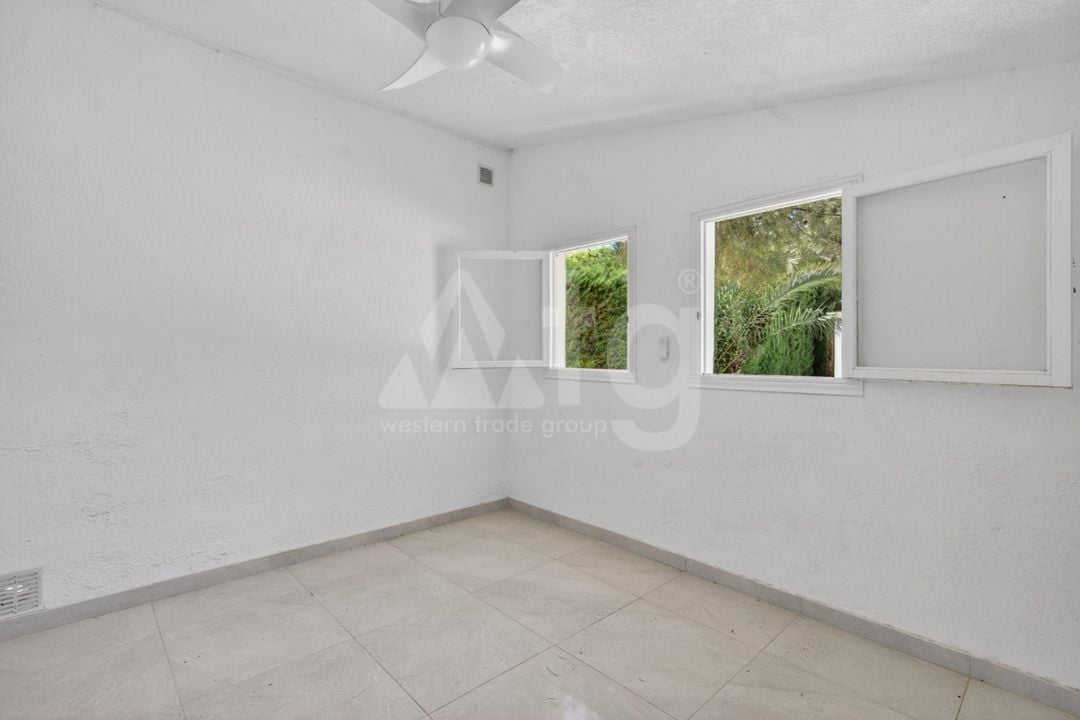 Villa de 5 habitaciones en San Vicente del Raspeig - CBE154242 - Foto - 10
