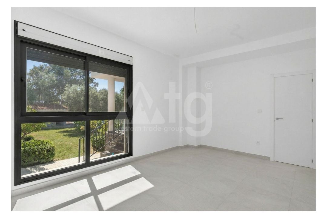 Villa de 5 habitaciones en San Vicente del Raspeig - CBE154242 - Foto - 11