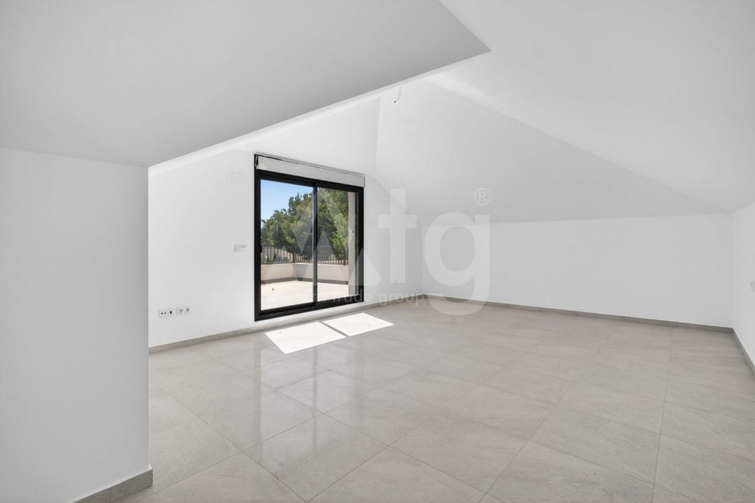 Villa de 5 habitaciones en San Vicente del Raspeig - CBE154242 - Foto - 16