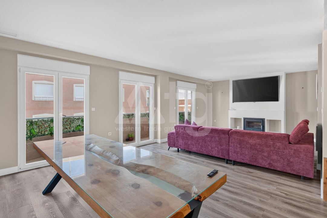 4 bedroom Apartment in Elche - CBE154245 - Photo - 5