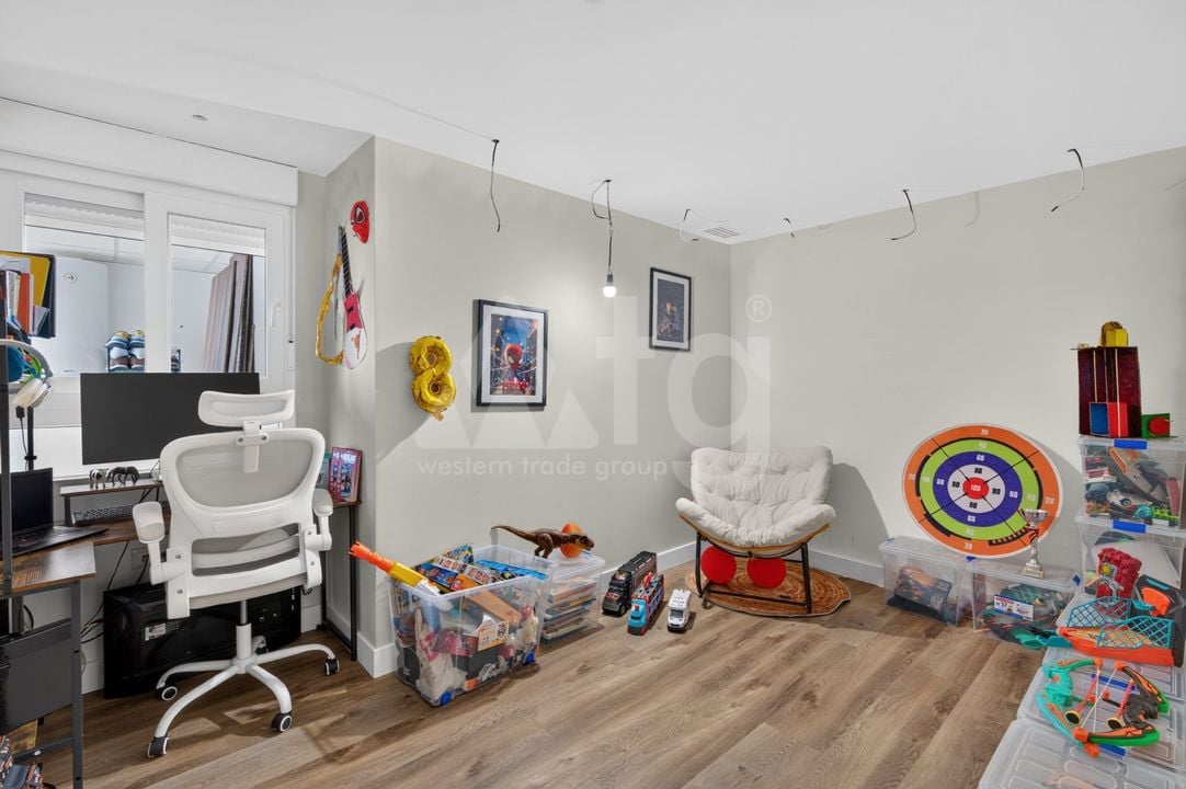 4 bedroom Apartment in Elche - CBE154245 - Photo - 17