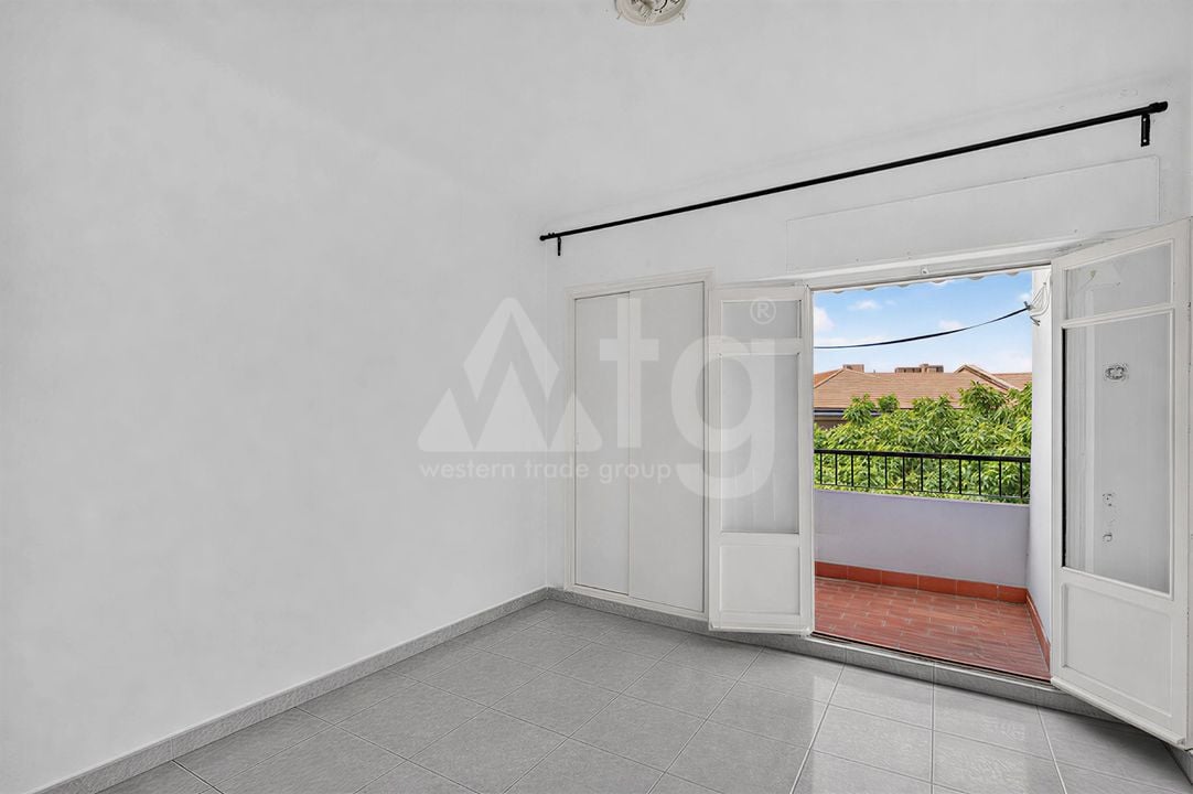 4 bedroom Apartment in Alicante - CBE154246 - Photo - 3