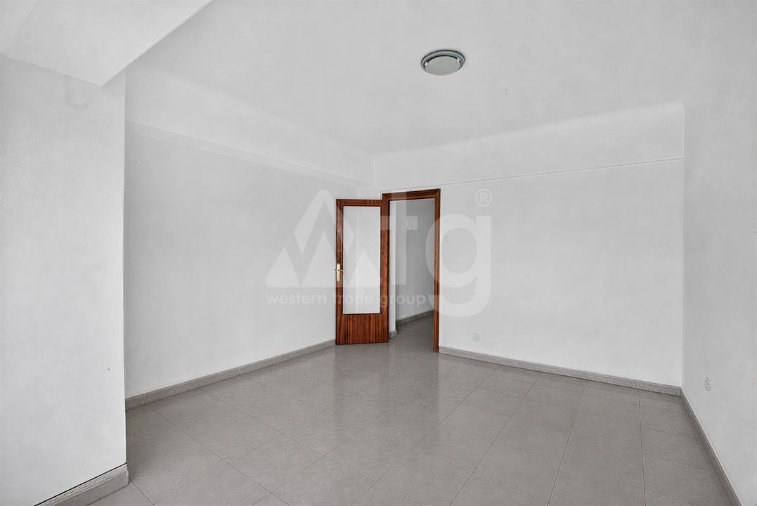 4 bedroom Apartment in Alicante - CBE154246 - Photo - 4