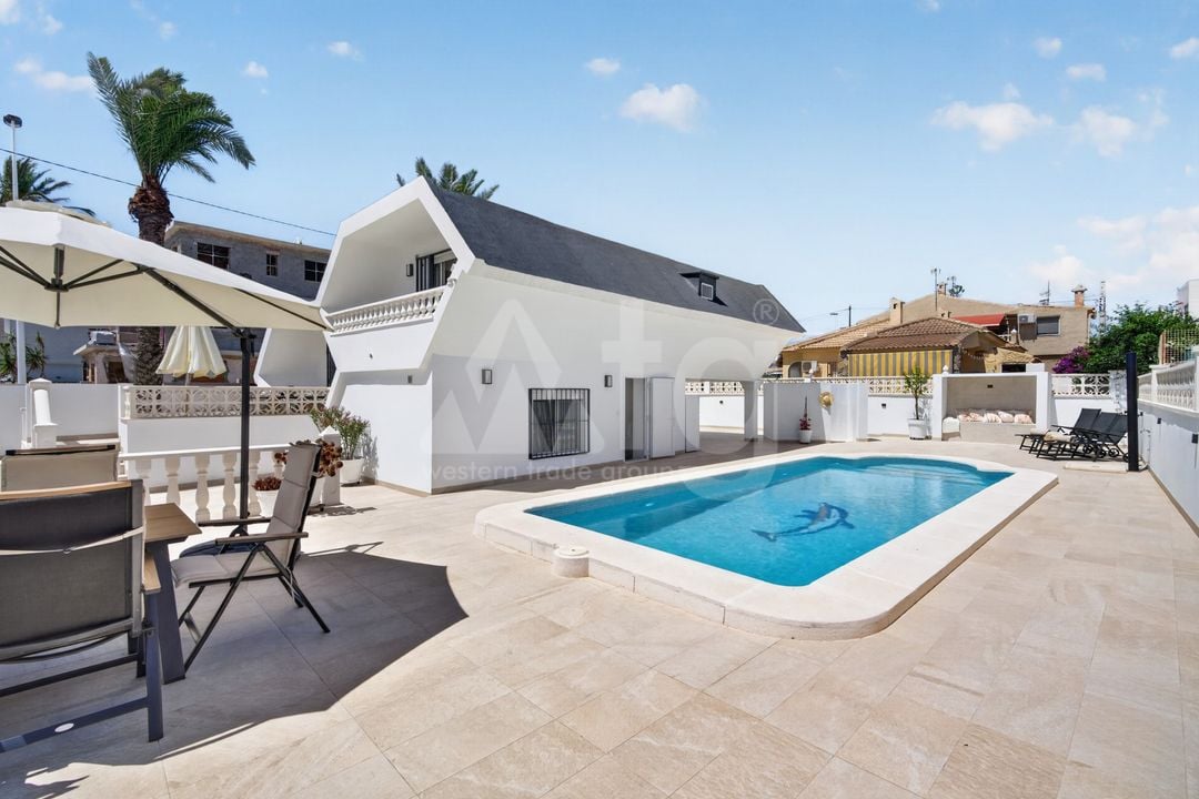 Villa de 3 chambres à Torrevieja - CBE154250 - Photo - 1