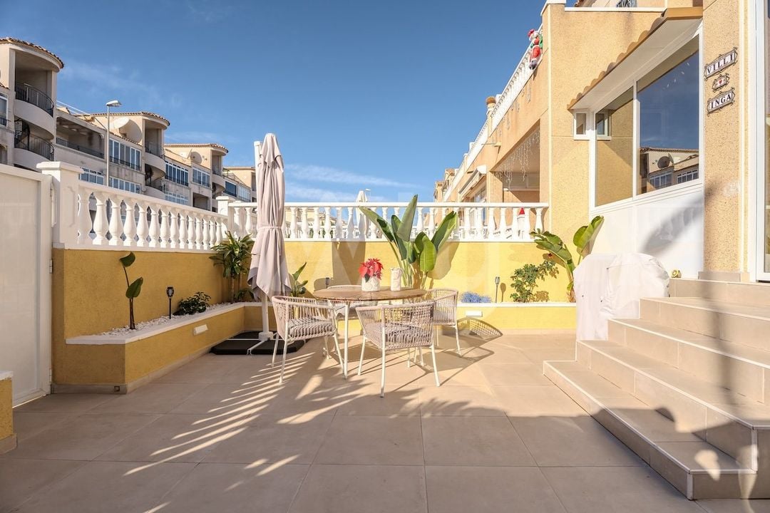 2 bedroom Apartment in Orihuela Costa - CBE154251 - Photo - 4