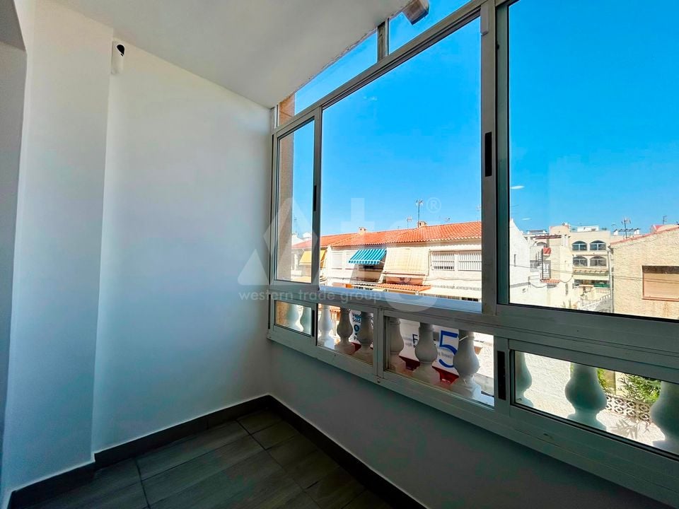 2 bedroom Apartment in Torrevieja - SLI154467 - Photo - 17