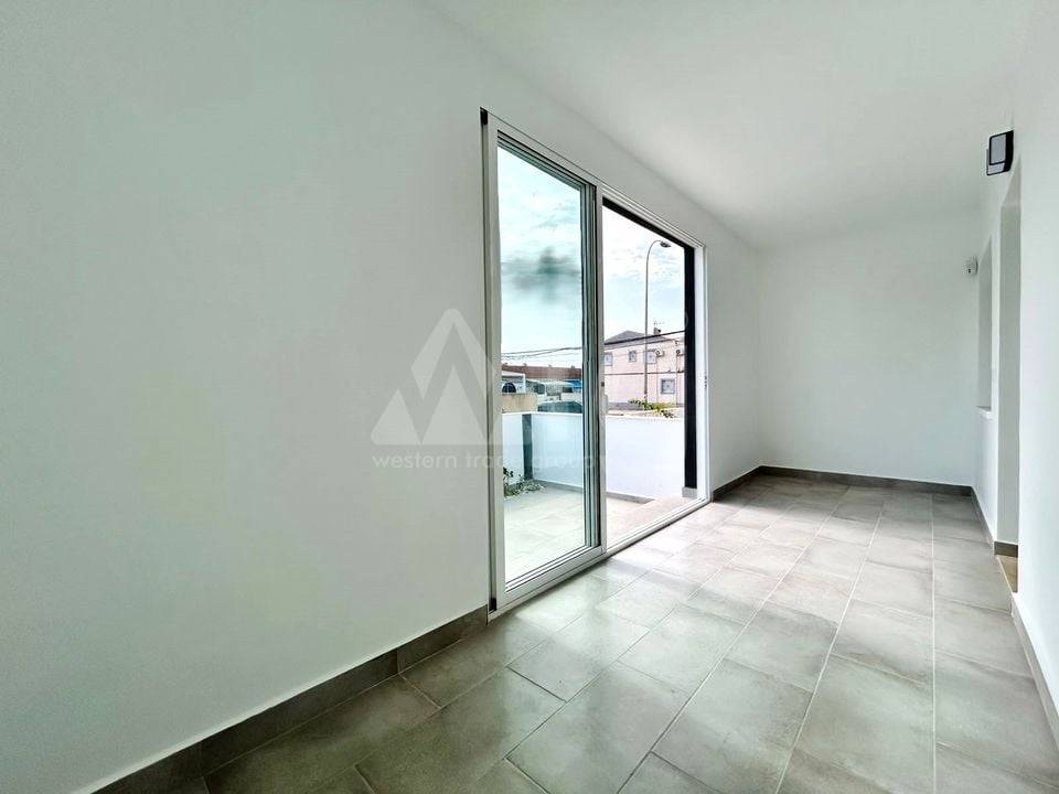 2 bedroom Bungalow in Torrevieja - SLI154470 - Photo - 9