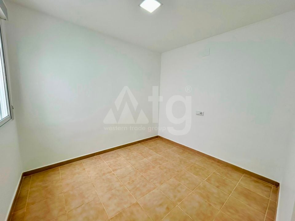 2 bedroom Bungalow in Torrevieja - SLI154470 - Photo - 18