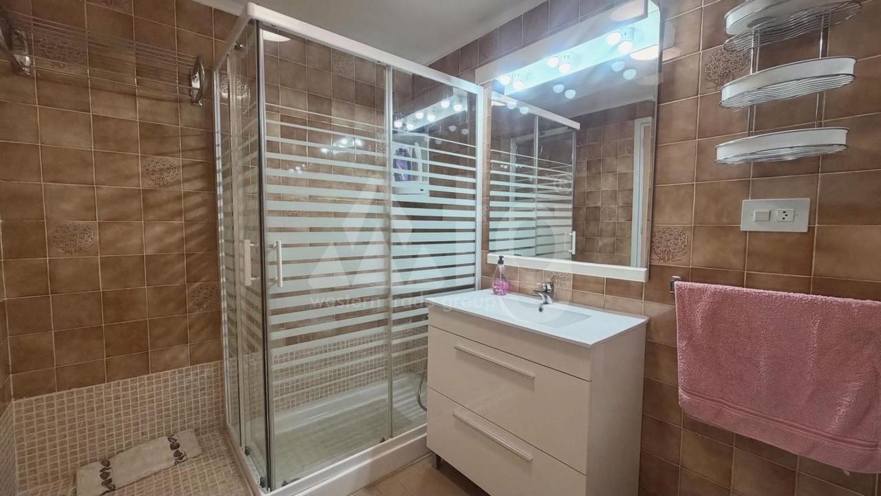 1 Schlafzimmer Penthouse-Wohnung in Torrevieja - CT154715 - Foto - 10