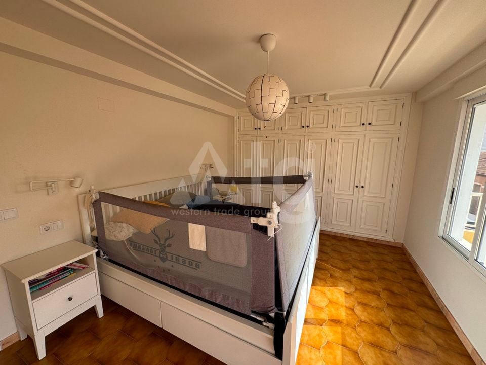 5 Schlafzimmer Doppelhaus in Guardamar del Segura - NSP154761 - Foto - 12