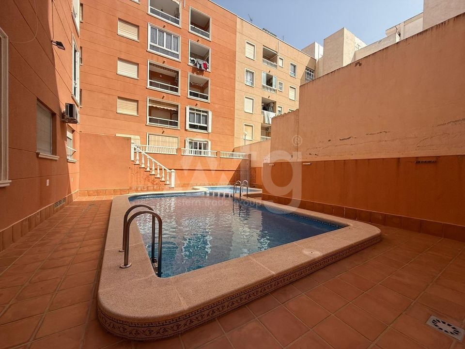 Appartement de 2 chambres à Torrevieja - AG155062 - Photo - 2