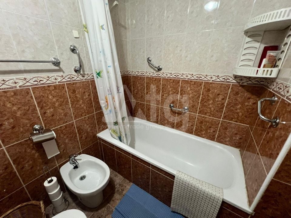 2 bedroom Apartment in Torrevieja - AG155221 - Photo - 16