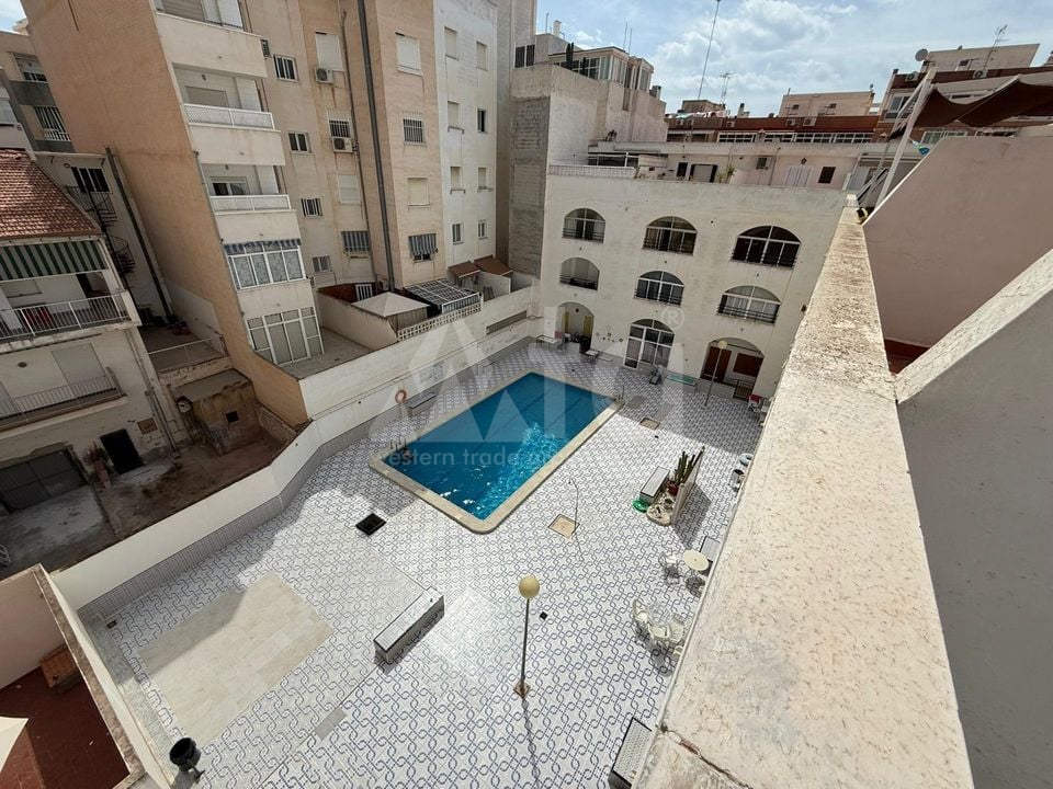 3 Schlafzimmer Doppelhaus in Torrevieja - AG155222 - Foto - 30