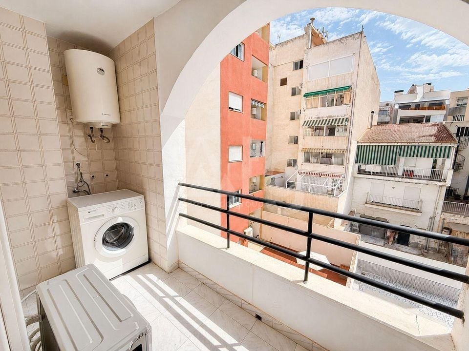 3 Schlafzimmer Doppelhaus in Torrevieja - AG155222 - Foto - 25