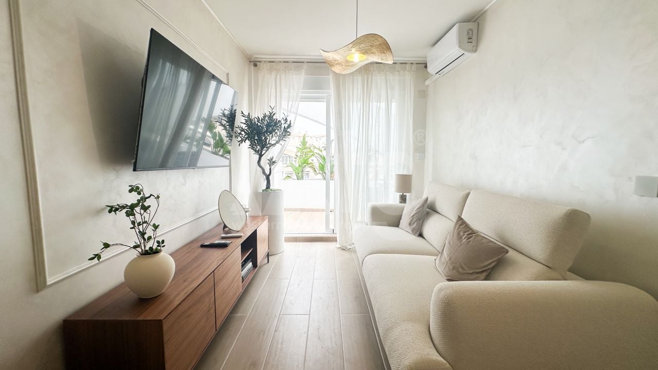 2 bedroom Apartment in Torrevieja - RCJ155255 - Photo - 3