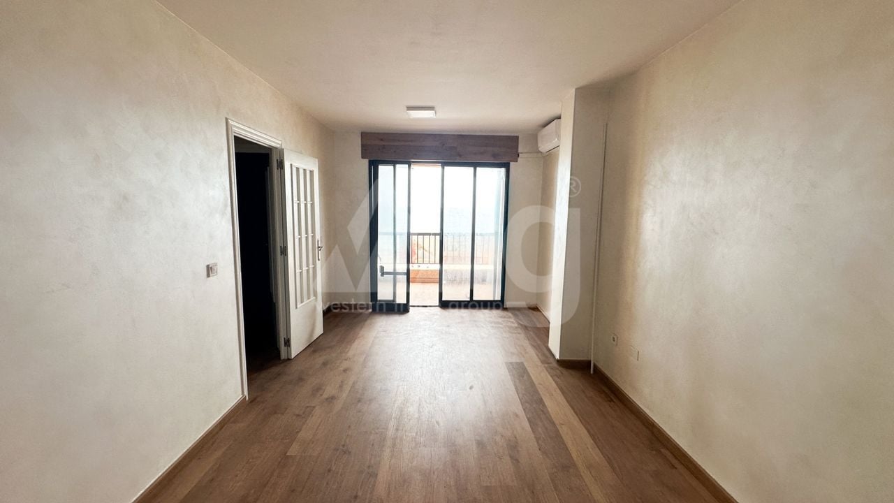 2 bedroom Apartment in Torrevieja - RCJ155411 - Photo - 2