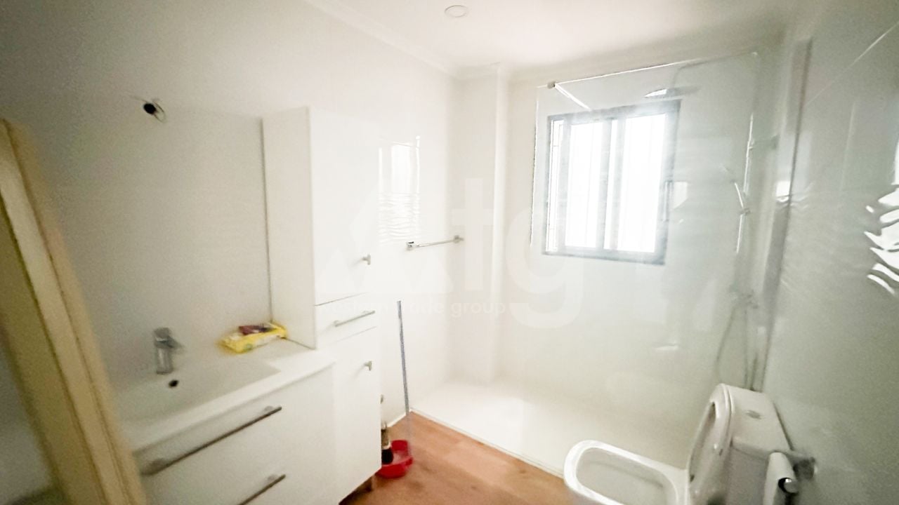 2 bedroom Apartment in Torrevieja - RCJ155411 - Photo - 10