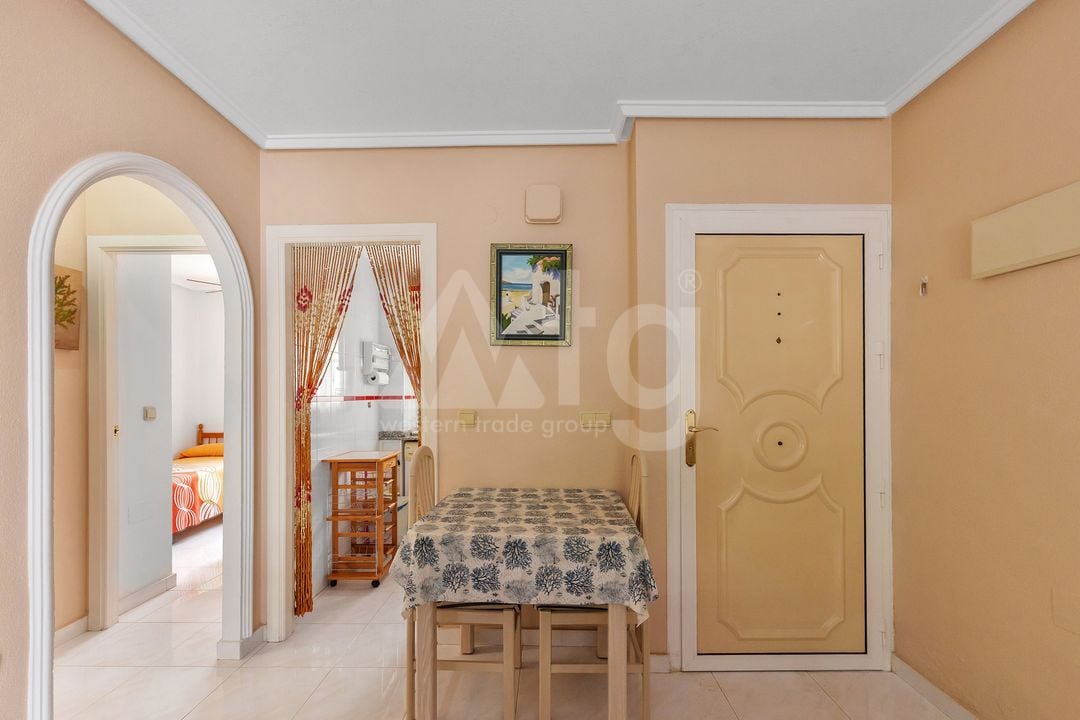 2 bedroom Apartment in Torrevieja - B155596 - Photo - 8