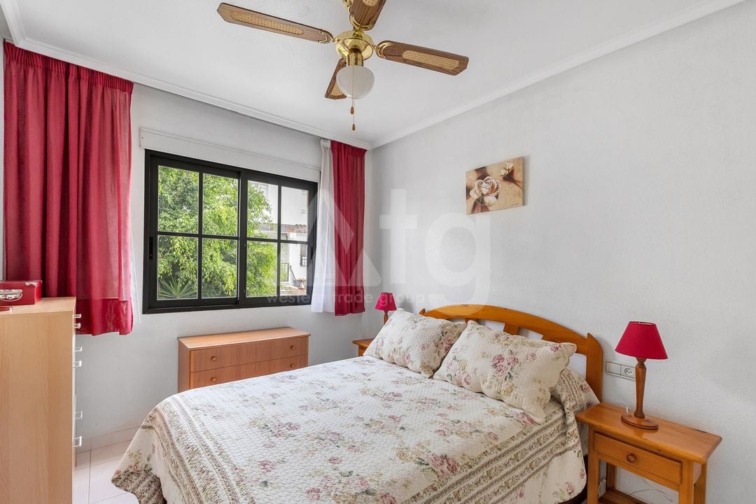 2 bedroom Apartment in Torrevieja - B155596 - Photo - 12