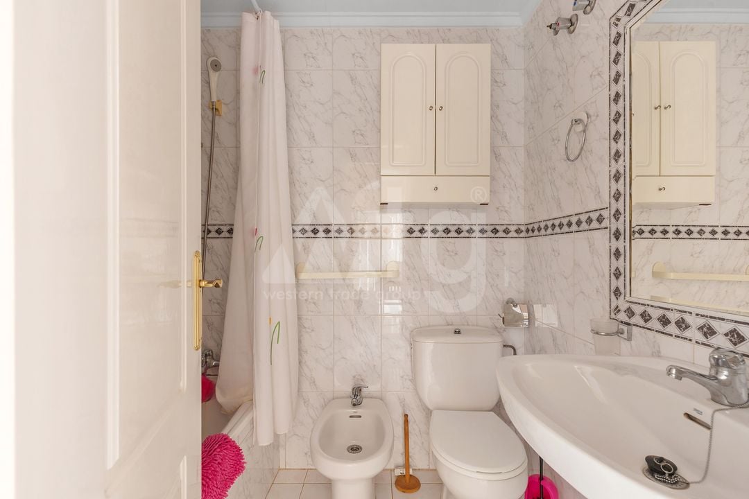 2 bedroom Apartment in Torrevieja - B155596 - Photo - 18