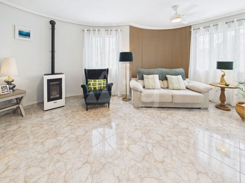 3 bedroom Villa in Pinar de Campoverde - OKW155639 - Photo - 4