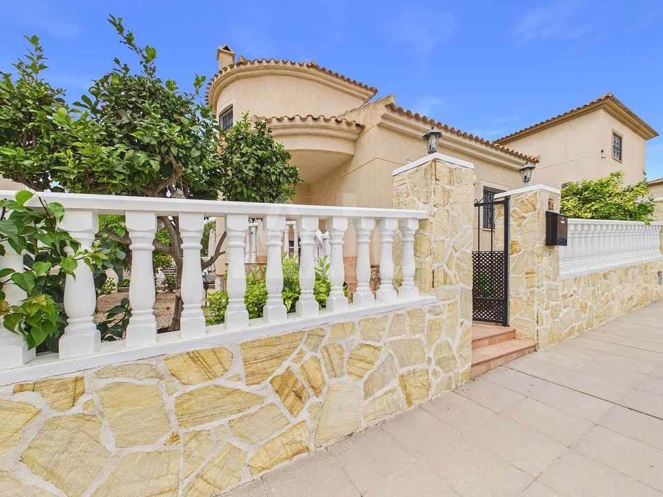3 bedroom Villa in Pinar de Campoverde - OKW155639 - Photo - 36