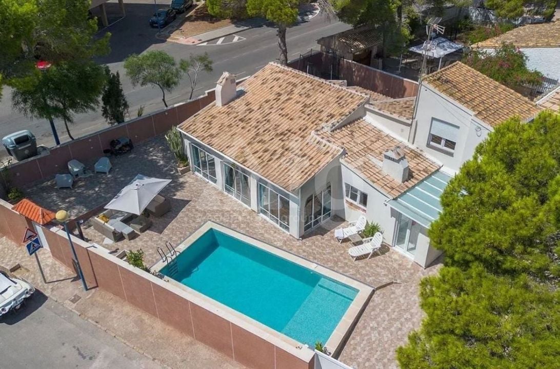 5 bedroom Villa in Orihuela Costa - DPR155868 - Photo - 17