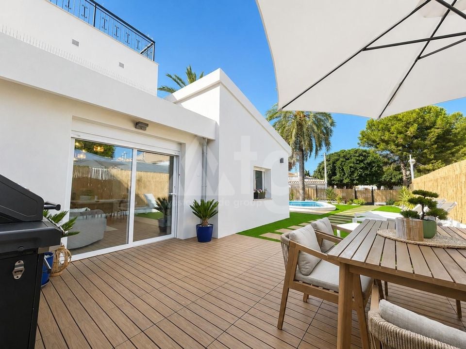 4 bedroom Villa in Punta Prima - URE156209 - Photo - 24