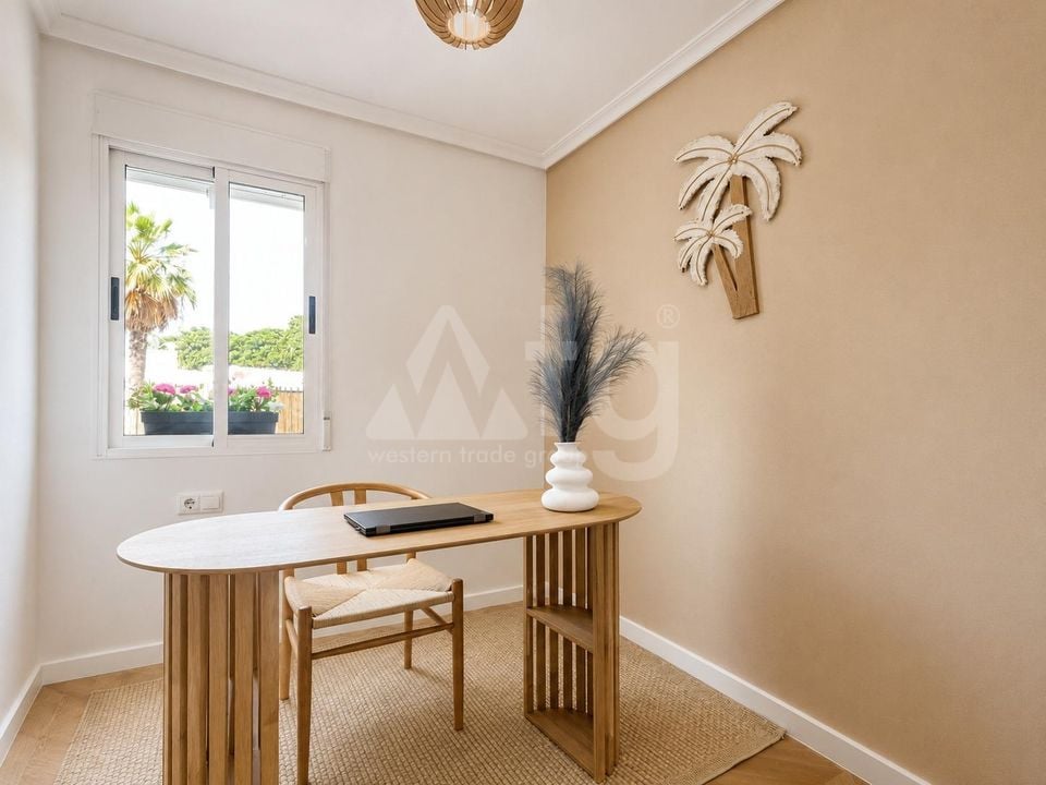 4 bedroom Villa in Punta Prima - URE156209 - Photo - 14