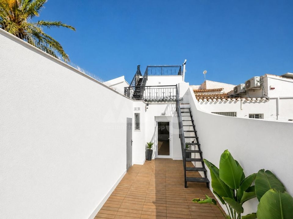 4 bedroom Villa in Punta Prima - URE156209 - Photo - 31