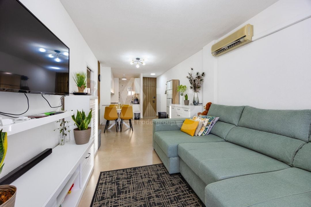 2 bedroom Penthouse in Torrevieja - CYM156292 - Photo - 4