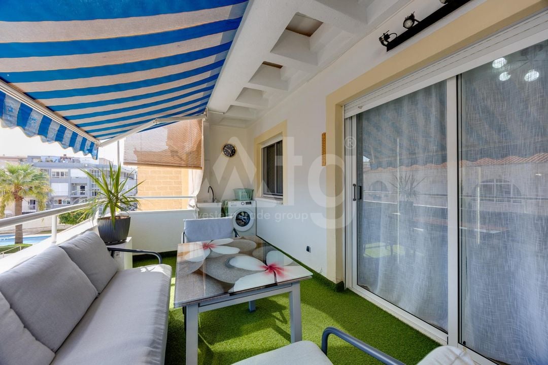 2 bedroom Penthouse in Torrevieja - CYM156292 - Photo - 15