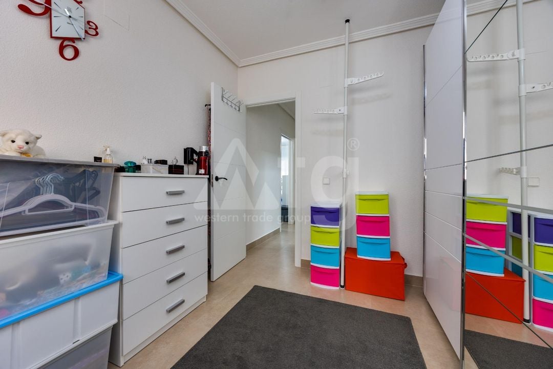 2 bedroom Penthouse in Torrevieja - CYM156292 - Photo - 11