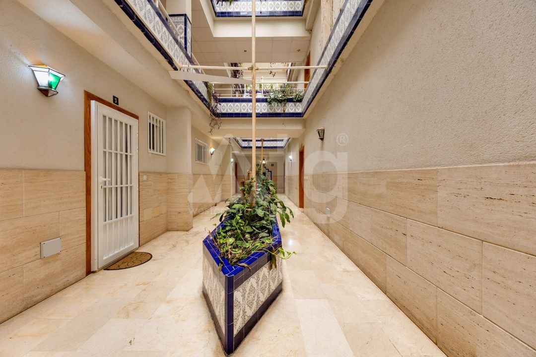 2 bedroom Penthouse in Torrevieja - CYM156292 - Photo - 20