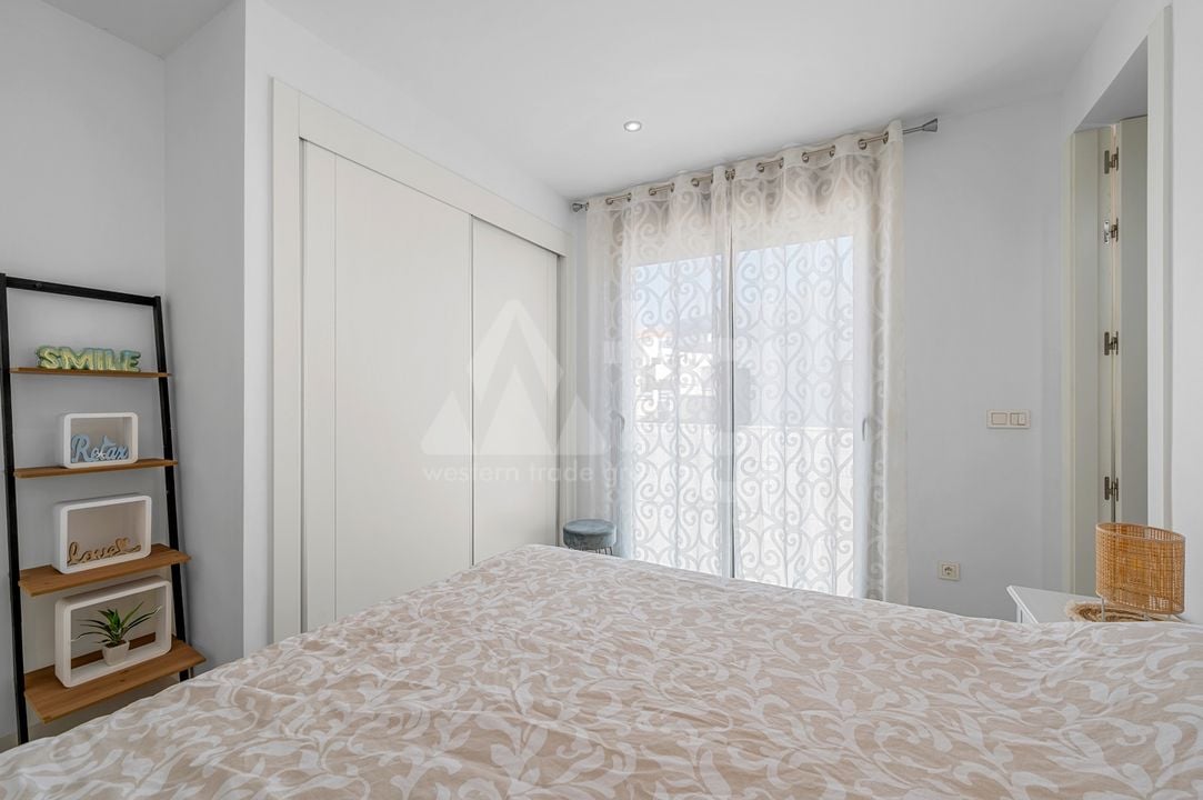 3 bedroom Villa in Villamartin - CBW156660 - Photo - 11