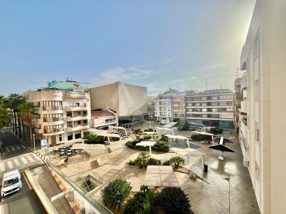 3 bedroom Apartment in Torrevieja - AG156802 - Photo - 2