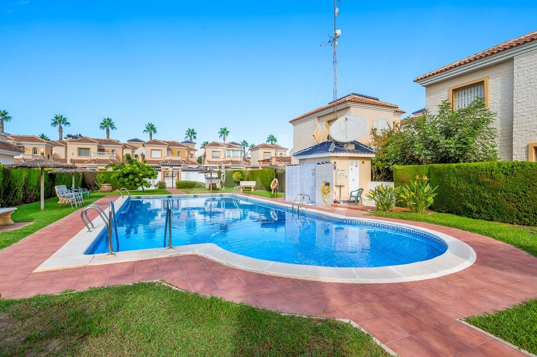 3 Schlafzimmer Villa in Guardamar del Segura - CBB156904 - Foto - 33