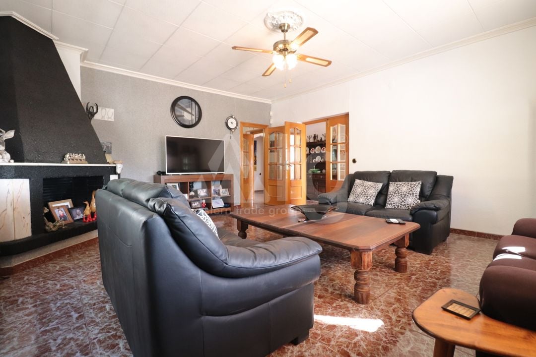 6 bedroom Villa in Crevillente - VRE157111 - Photo - 8