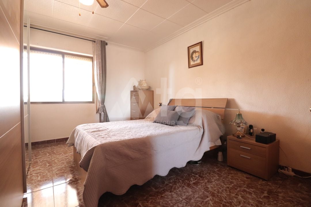 6 bedroom Villa in Crevillente - VRE157111 - Photo - 13