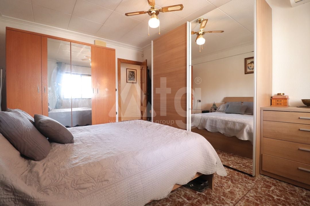 6 bedroom Villa in Crevillente - VRE157111 - Photo - 14