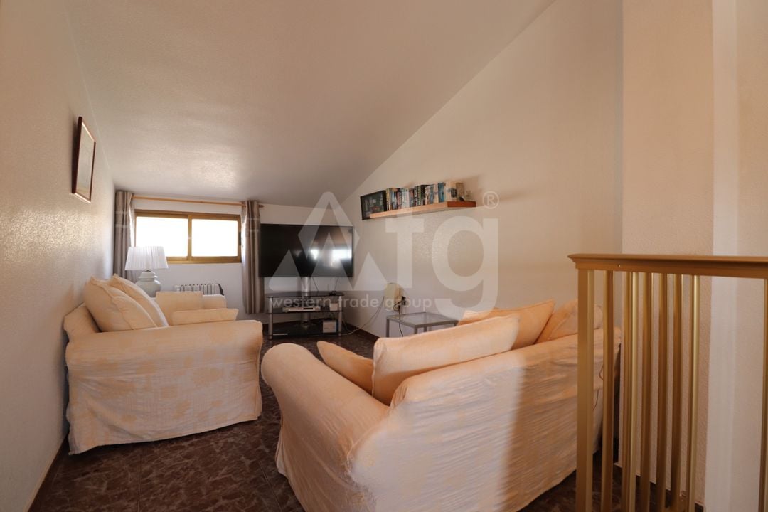 6 bedroom Villa in Crevillente - VRE157111 - Photo - 19