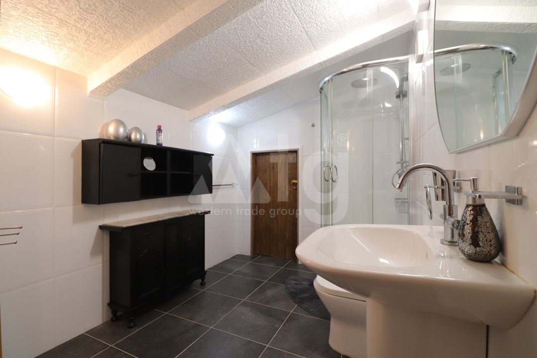 6 bedroom Villa in Crevillente - VRE157111 - Photo - 22