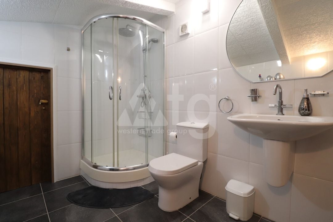 6 bedroom Villa in Crevillente - VRE157111 - Photo - 23