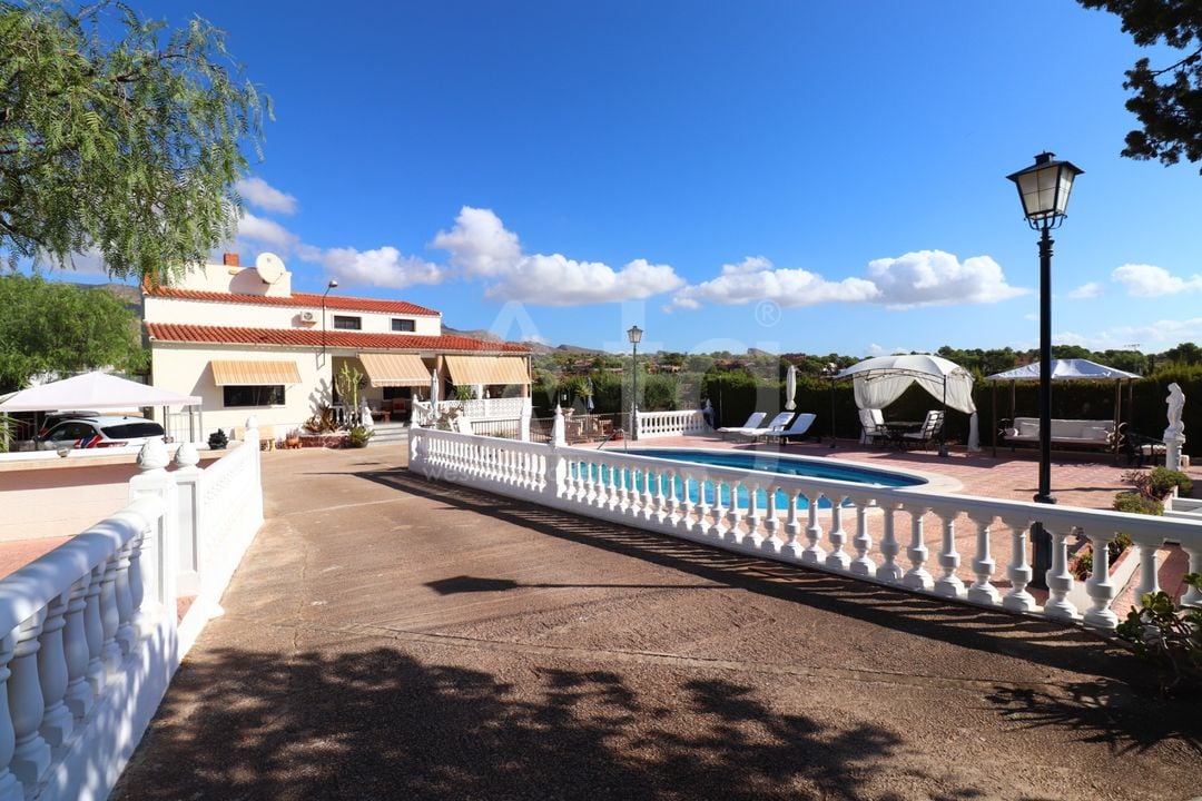 6 bedroom Villa in Crevillente - VRE157111 - Photo - 38