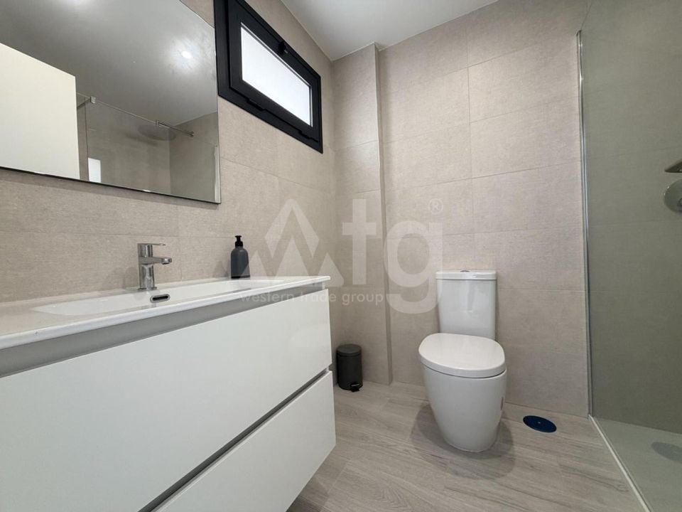 - IMC157228 - Photo - 15