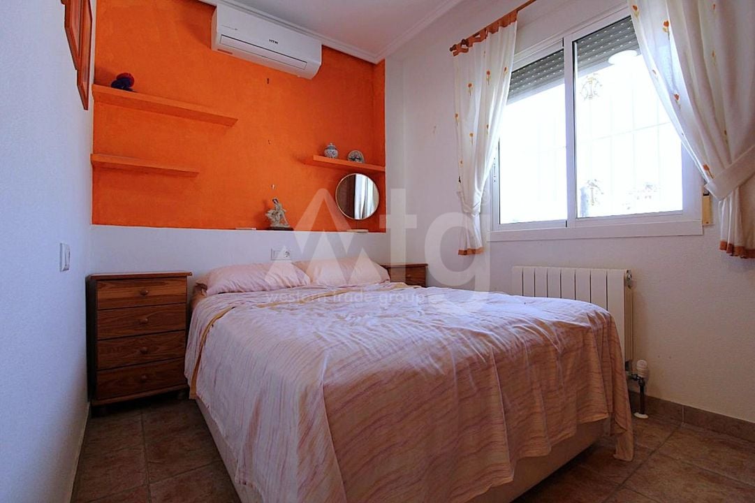 - IMC157229 - Photo - 12
