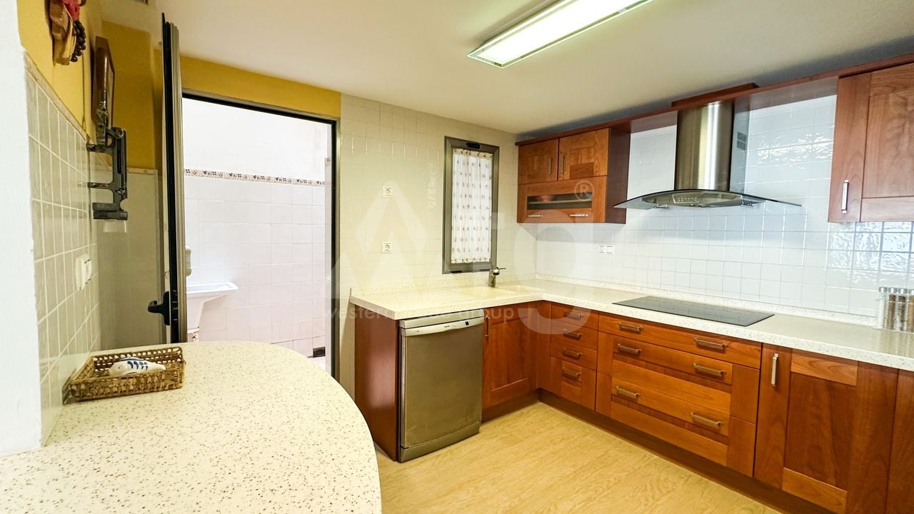 4 bedroom Apartment in Torrevieja - RCJ157238 - Photo - 10